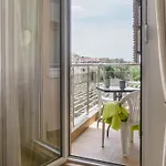 Aquarelle Lazi - Quiet, Homely, Comfortable